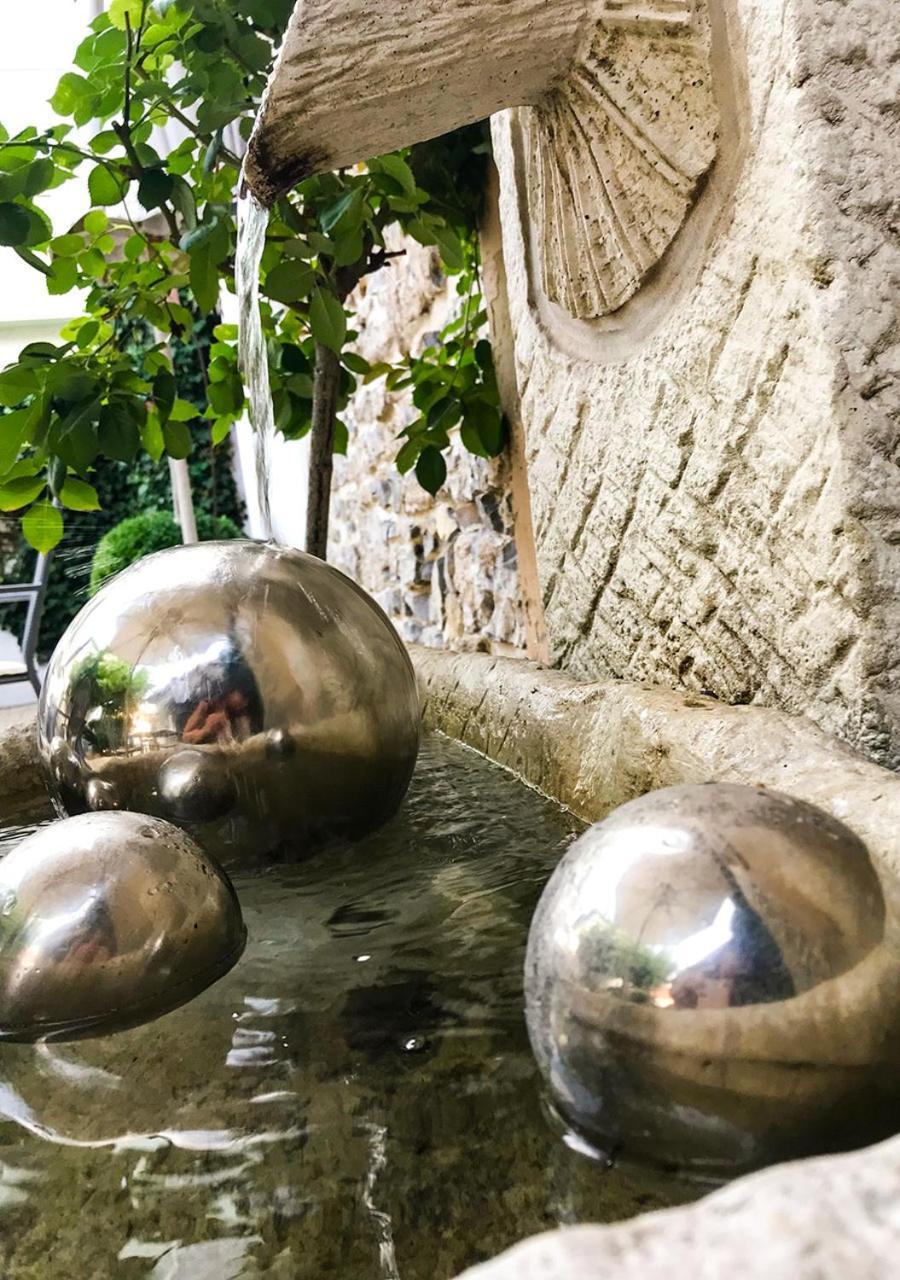 Der Gruene Baum Otel Sinsheim Dış mekan fotoğraf